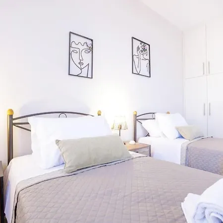 Over The Hill Apartment Kalamata