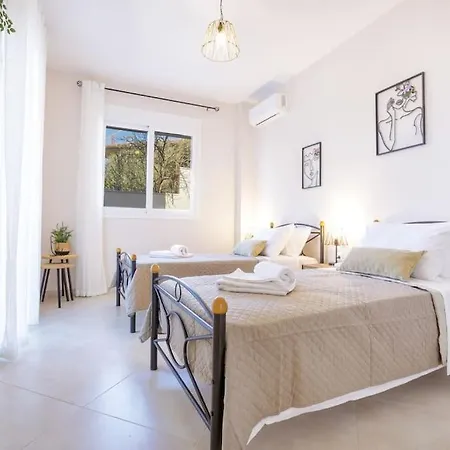 Over The Messinian Plain דירה קלמאטה