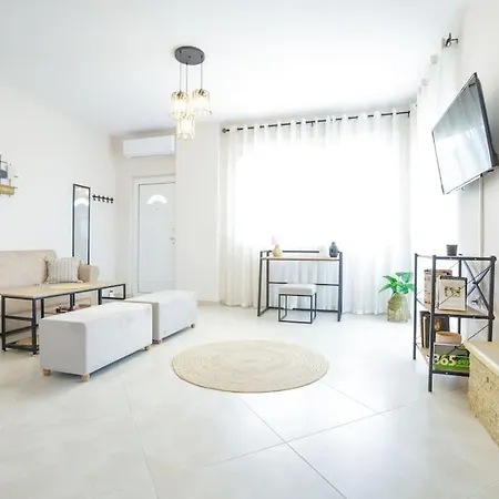 דירה Over The Messinian Plain *